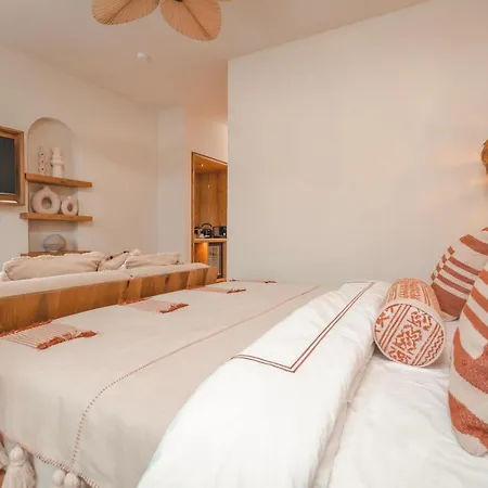 6 By Zula 호텔 시데