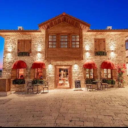 מלון 6 By Azumare