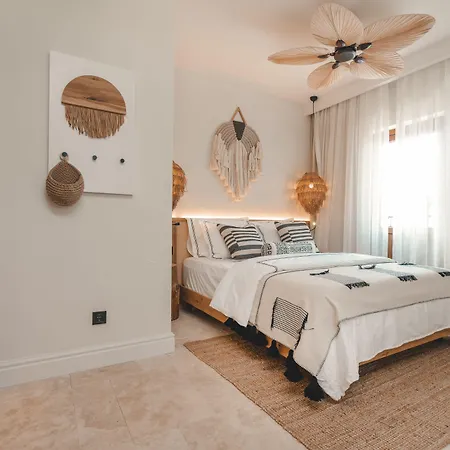 6 By Zula Hotel Sidé